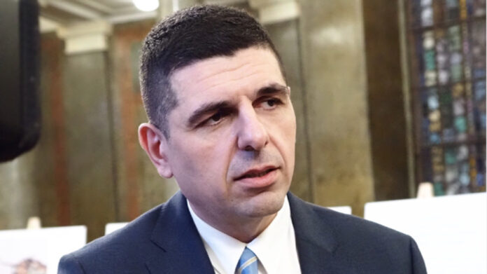 Мирчев притеснен ще има ли гориво след 21 ноември