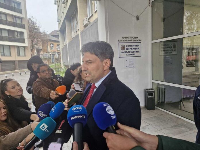 Естонец е с обвинение, че е ударил полицай по време на протестите
