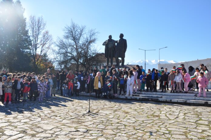Памет! Почетоха загиналите в Баненска буна от 1878
