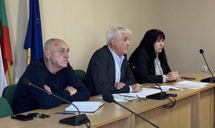 Кризисният щаб в Кюстендил със спешни мерки за авариен ремонт на водохващане „Елешница“