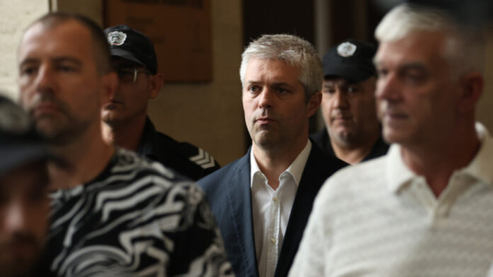 Варненският съд решава дали да освободи Коцев