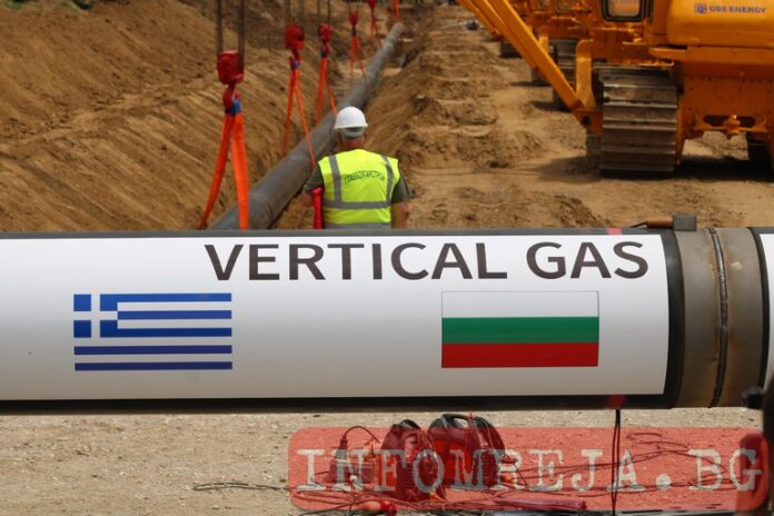 Зеленски договаря газ от Гърция през България за Украйна