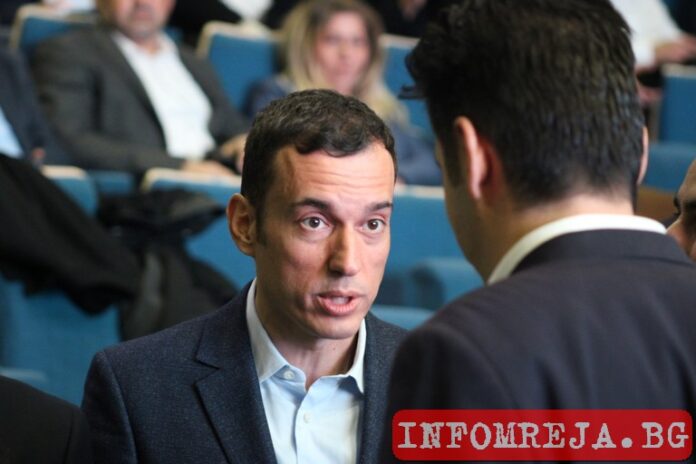 Пеевски атакува увеличението на синята зона в София в съда