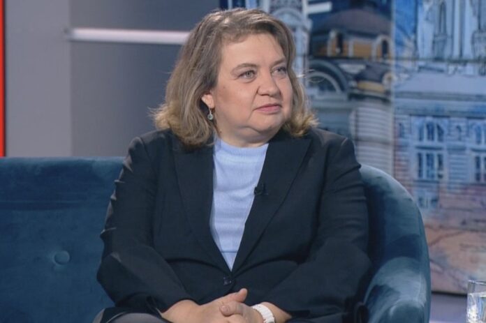 Киселова: Оттеглям се от НС в името на стабилността