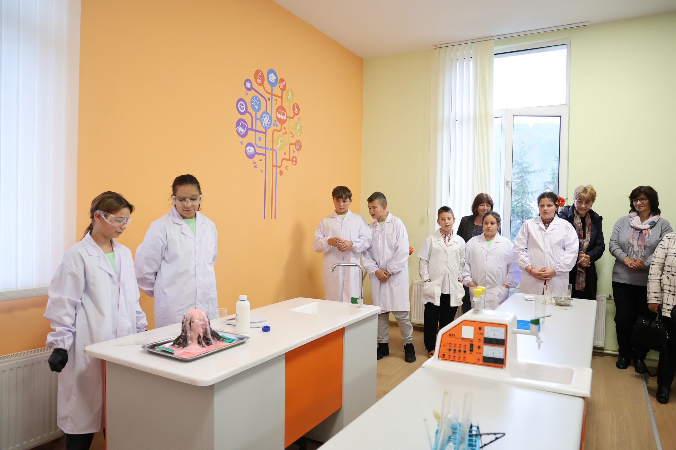 И училището в Места има нов STEM център И училището в Места има нов STEM център - Инфомрежа