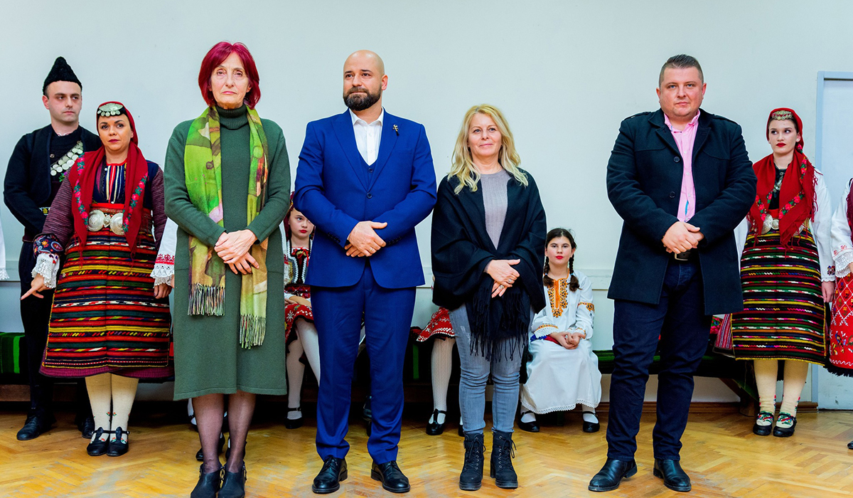 След 5 десетилетия: Представиха първата книга в Разлог за обредите и фолклорното изкуство - Инфомрежа