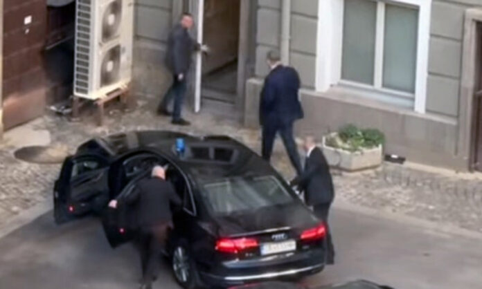 ДПС: Пеевски ползва частен автомобил. До 14 000 месечно плащаме на НСО за охраната му