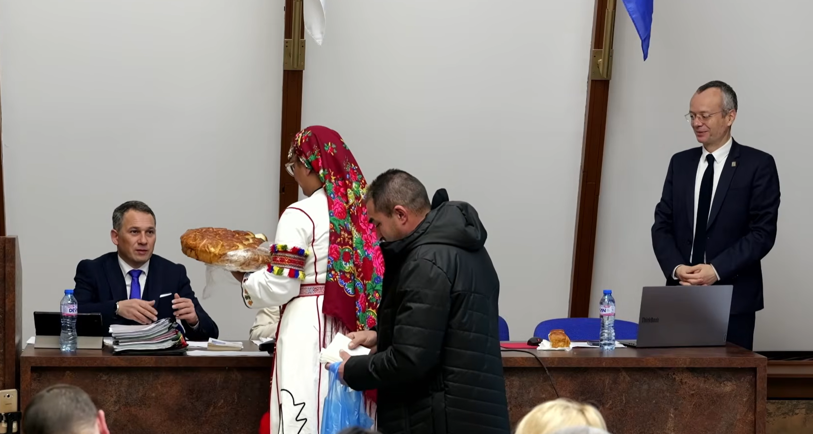Съветник от ДПС в ОбС-Благоевград, взе парата от питката, късмет и за гражданите: плащат такса „Смет“ без увеличение Съветник от ДПС в ОбС-Благоевград, взе парата от питката, късмет и за гражданите: плащат такса "Смет" без увеличение - Инфомрежа