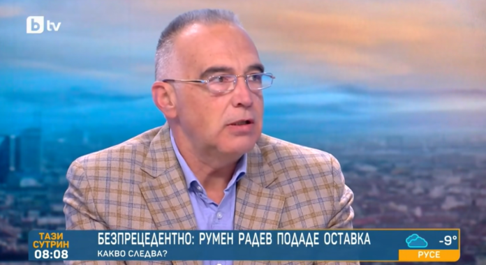 Кутев: Долна пропаганда е, че Радев е пропутински настроен
