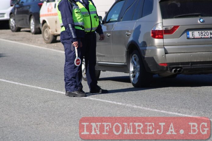 В 8 сутринта хванаха дрогиран с два вида наркотици шофьор