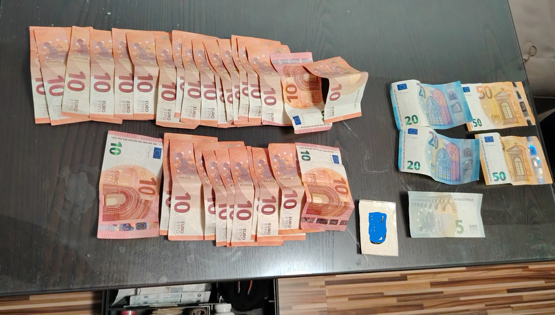 Удар във Варна: Криминалисти задържаха рецидивист с 20 000 евро и голямо количество дрога Удар във Варна: Криминалисти задържаха рецидивист с 20 000 евро и голямо количество дрога - Инфомрежа