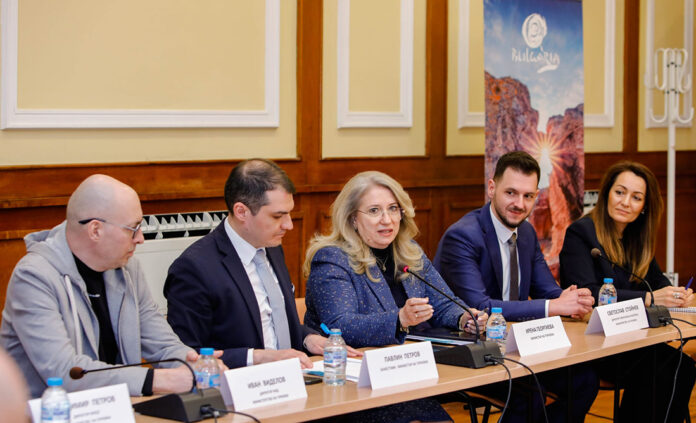 Летище Бургас отваря през април: Туристическият бранш и държавата с общ план за сезона