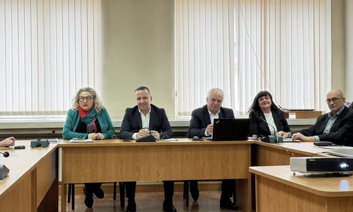 Приет е план-приемът за новата учебна година в Пиринско, има три нови професии