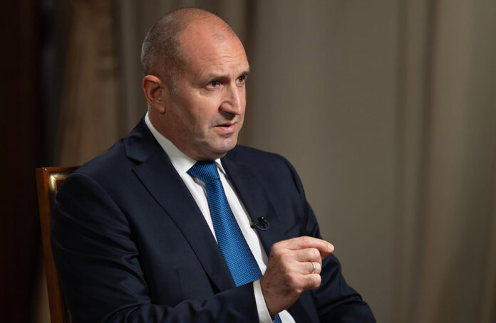 Румен Радев пред „Berliner Zeitung“: Влизането ми в политиката е отговор на исканията за модерна и свободна България