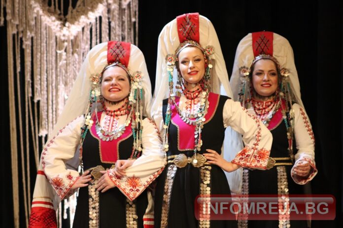 Северняшки ритми и пиринска традиция изпълниха втората вечер на „От Добруджа до Пирин“