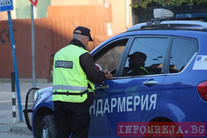 Пиян и без книжка е задържан след гонка с полицаи