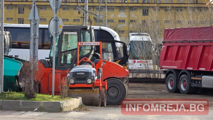След 40 години полагат нов асфалт на автогарата в Благоевград и на базата на градския транспорт