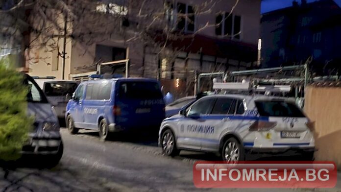 Двамата задържани в благоевградска „Грамада“: Мамили онлайн с продажба на коли