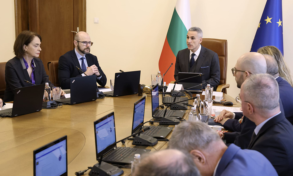 Гюров на среща на върха по ядрената енергия, Трайков говори за цената на горивата Гюров на среща на върха по ядрената енергия, Трайков говори за цената на горивата - Инфомрежа
