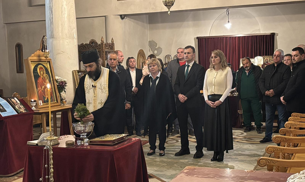 „Прогресивна България“ откри кампанията си в Гоце Делчев! Росица Карамфилова: Целта ни е да разгърнем потенциала на талантливите хора „Прогресивна България“ откри кампанията си в Гоце Делчев! Росица Карамфилова: Целта ни е да разгърнем потенциала на талантливите хора - Инфомрежа
