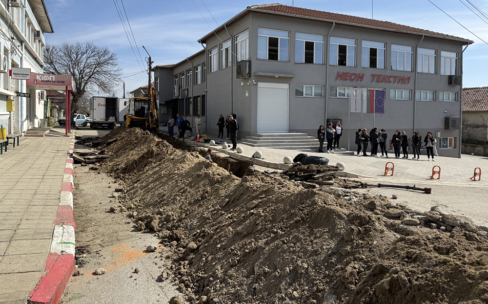 Първа копка в Кърналово: Община Петрич решава дългогодишния проблем с водоснабдяването Първа копка в Кърналово: Община Петрич решава дългогодишния проблем с водоснабдяването - Инфомрежа