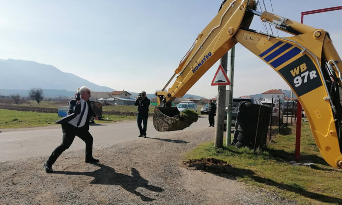 Село Яхиново даде старт на мащабен ремонт на водопроводната мрежа