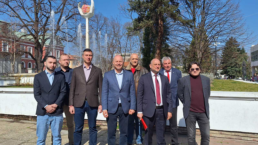 Осем кандидати на „БСП – Обединена левица“ тръгват към изборите в Кюстендил, води ги д-р Иван Ибришимов Осем кандидати на „БСП – Обединена левица“ тръгват към изборите в Кюстендил, води ги д-р Иван Ибришимов - Инфомрежа