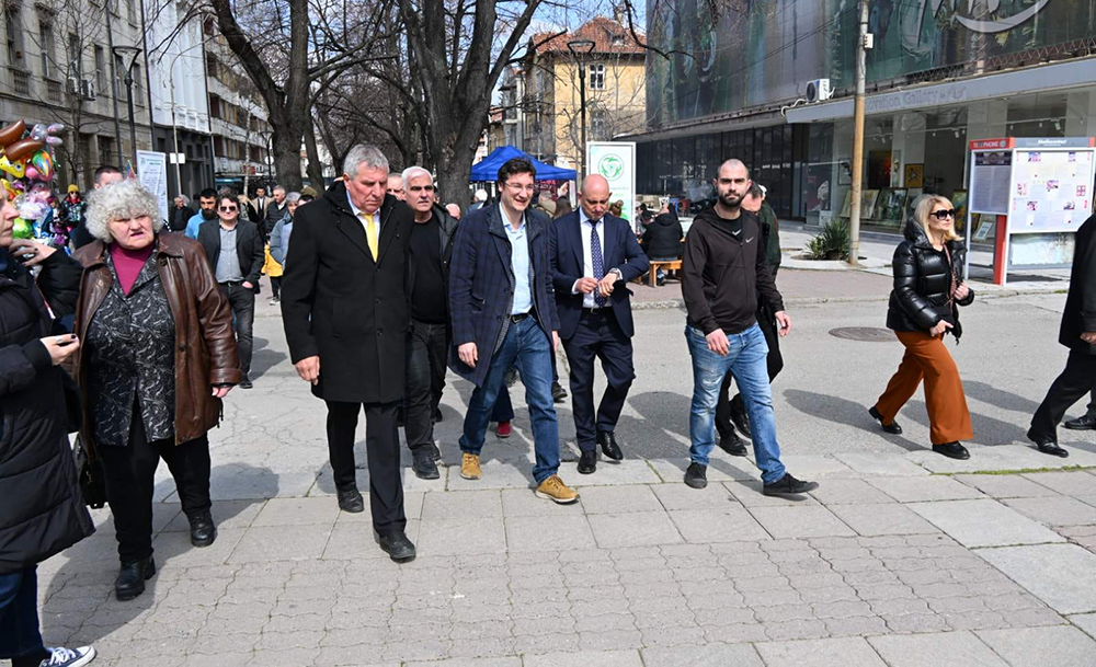 Крум Зарков в Кюстендил: Трябва да извадим България от поредицата ялови избори Крум Зарков в Кюстендил: Трябва да извадим България от поредицата ялови избори - Инфомрежа