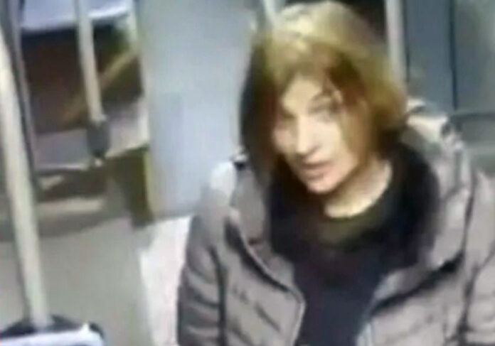Жена издирвана за нападение с нож в центъра на София