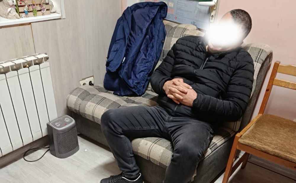 Шефът на пощата в Кърджали е задържан за изборна търговия с хуманитарни помощи Шефът на пощата в Кърджали е задържан за изборна търговия с хуманитарни помощи - Инфомрежа