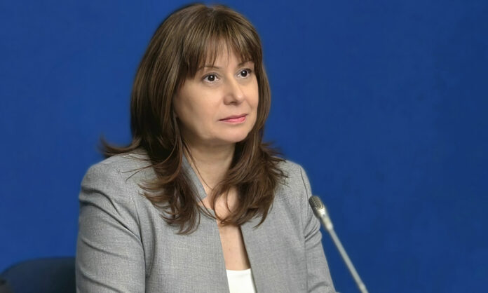 Омбудсманът свиква среща заради стотиците жалби за високи сметки за ток