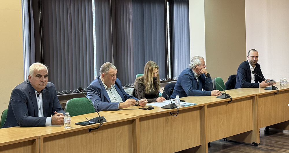 Област Кюстендил с единни паравани за вота: Кристиян Иванчов обсъди подготовката с кметовете Област Кюстендил с единни паравани за вота: Кристиян Иванчов обсъди подготовката с кметовете - Инфомрежа