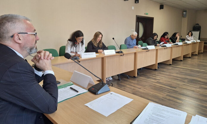 Интеграцията на ромската общност в област Кюстендил напредвала
