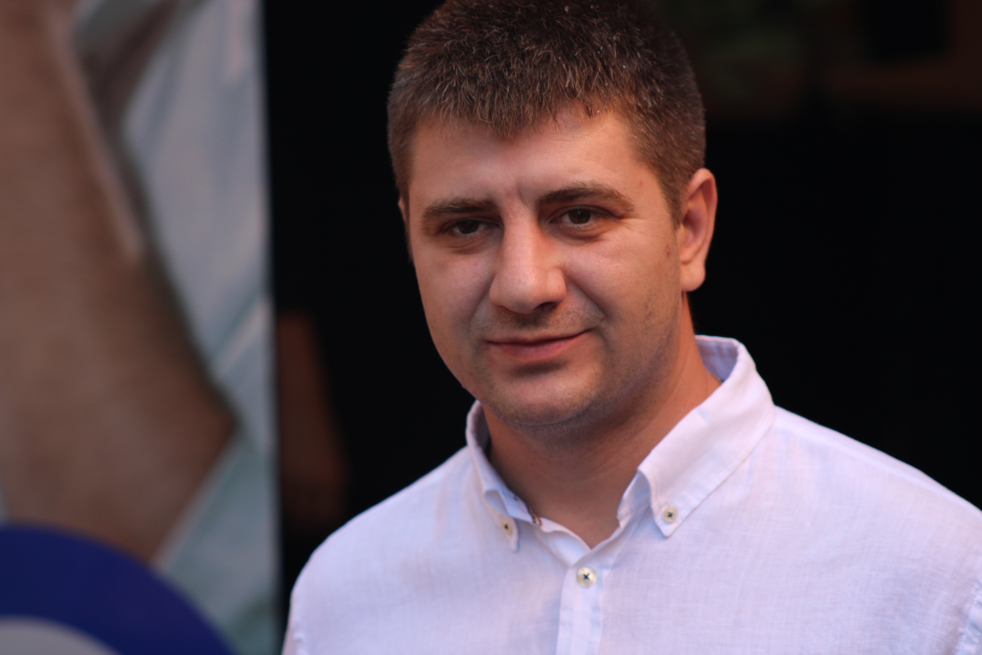 Гражданите взеха микрофона: Питат от личното до общественото, най ги вълнува да се копае ли площада в Благоевград Гражданите взеха микрофона: Питат от личното до общественото, най ги вълнува да се копае ли площада в Благоевград - Инфомрежа