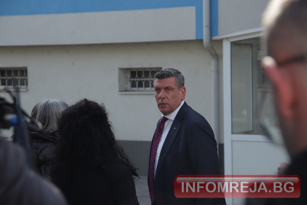 МВР отсъствало на изборите в Пиринско: Главсек иска резултати от новия директор МВР отсъствало на изборите в Пиринско: Главсек иска резултати от новия директор - Инфомрежа