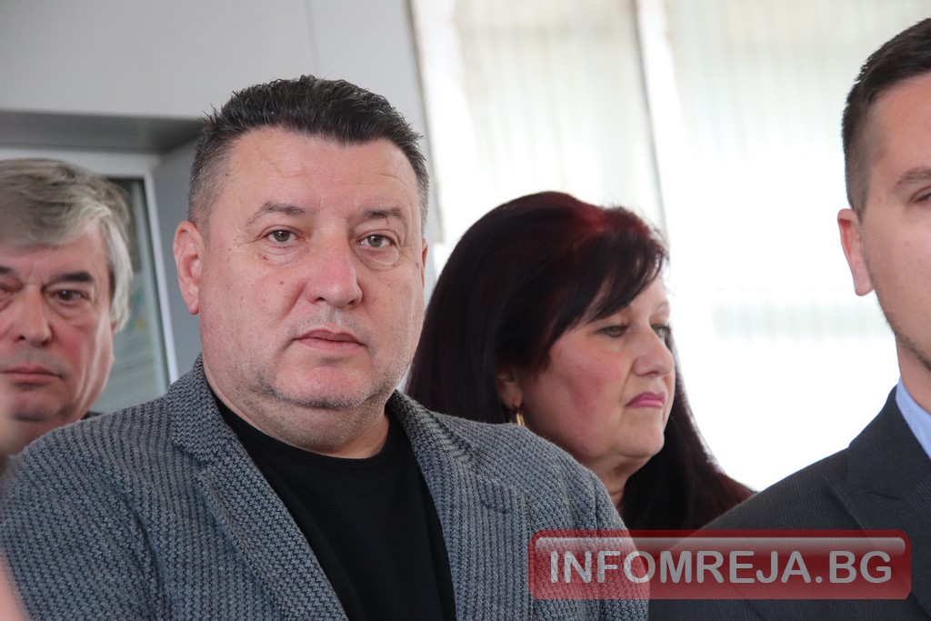 Пълна листа регистрира ГЕРБ в Пиринско, Желязков: Водим кампания с ясни приоритети Пълна листа регистрира ГЕРБ в Пиринско, Желязков: Водим кампания с ясни приоритети - Инфомрежа