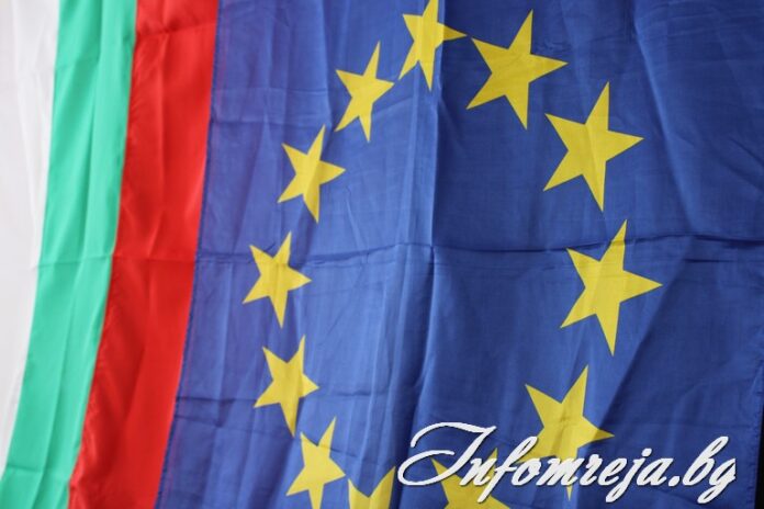 Понеделник за победителите: ГЕРБ и „Прогресивна България“ регистрират листите си в Пиринско