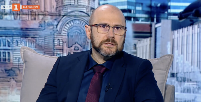 Правосъдният министър: Няма правен хаос, Андрей Гюров е назначен законно за премиер
