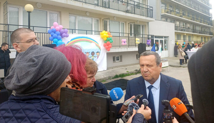 Хасан Адемов: Проверяваме сигнали за манипулиране на вота във Варна и Доспат