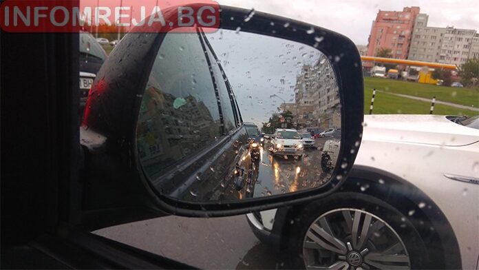 Дъжд, гръмотевици и застудяване: Жълт код в Югозападна България