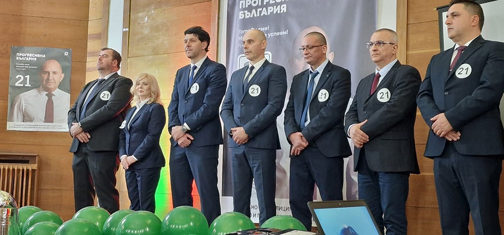 Румен Радев в Дупница: Време е да накажем олигархичния модел и да върнем държавата на хората Румен Радев в Дупница: Време е да накажем олигархичния модел и да върнем държавата на хората - Инфомрежа