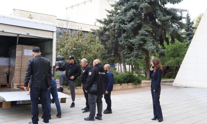 Благоевград получи бюлетините и изборните материали