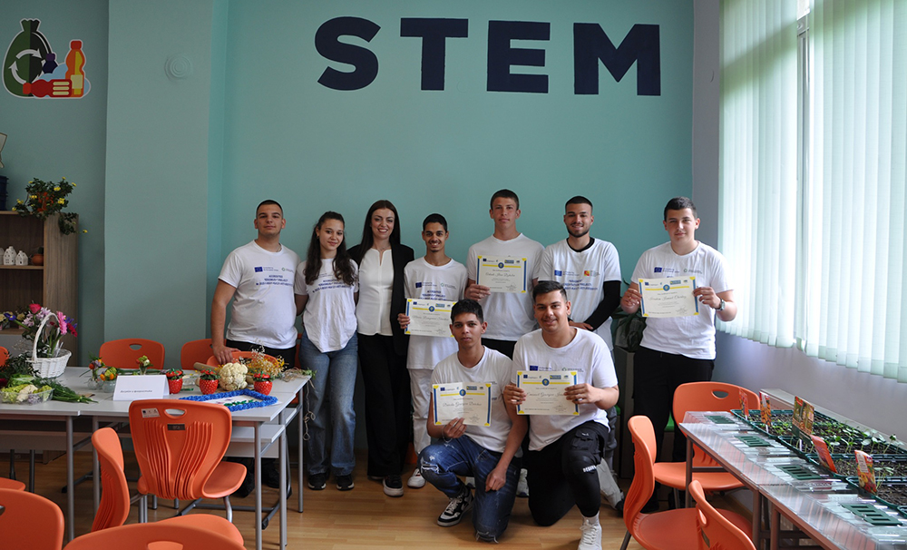 ПГ по МСС – Разлог откри три високотехнологични STEM кабинета за Деня на Земята ПГ по МСС – Разлог откри три високотехнологични STEM кабинета за Деня на Земята - Инфомрежа