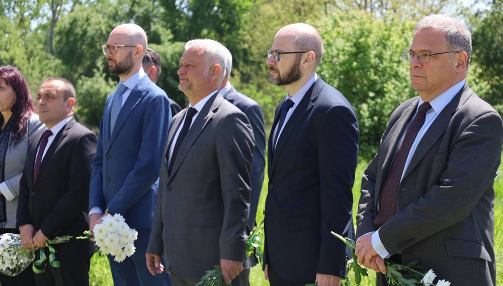 77 години от създаването на „Белене“: Министри отдадоха почит на жертвите на остров Персин - Инфомрежа
