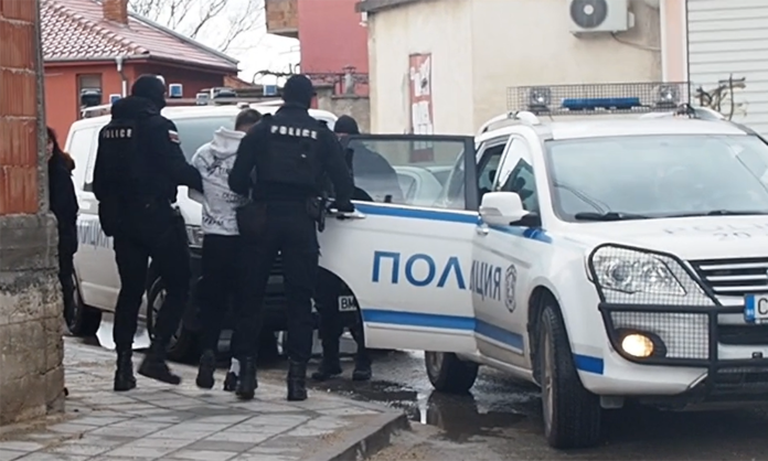 Осем задържани в Сливен след края на акция „Купен вот“