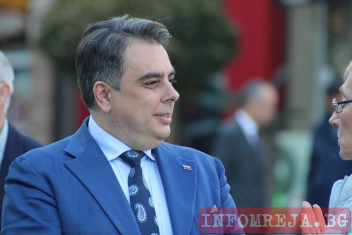 Василев за Пейков: Апаратните игри и интриги не помагат на общата кауза