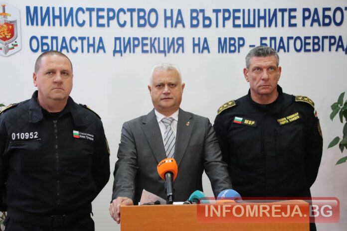 Дечев плътно до Кандев: Стари ченгета използват мръсни номера!