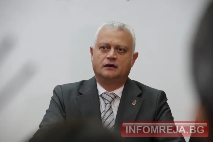 Емил Дечев: 99,5% от машините за гласуване работят безпроблемно