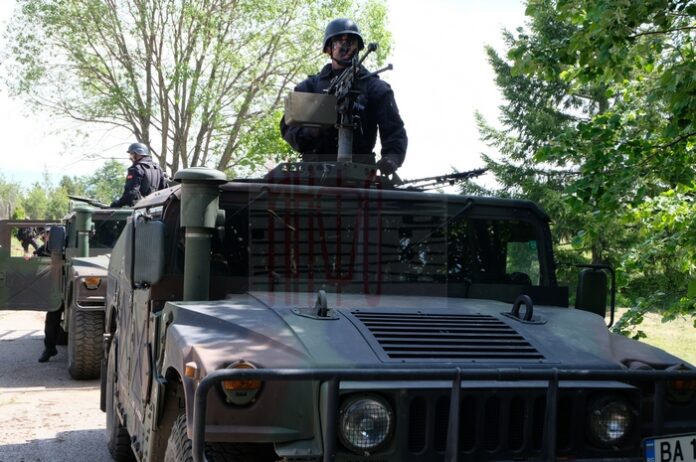 Военни колони на Франция, САЩ и Швеция преминават през страната ни