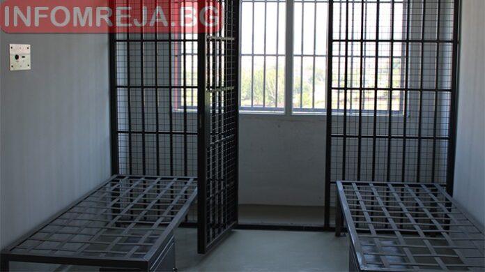 Закопчаха 62-годишен перничанин, специализирал се в разбиването на детски атракциони в цялата страна